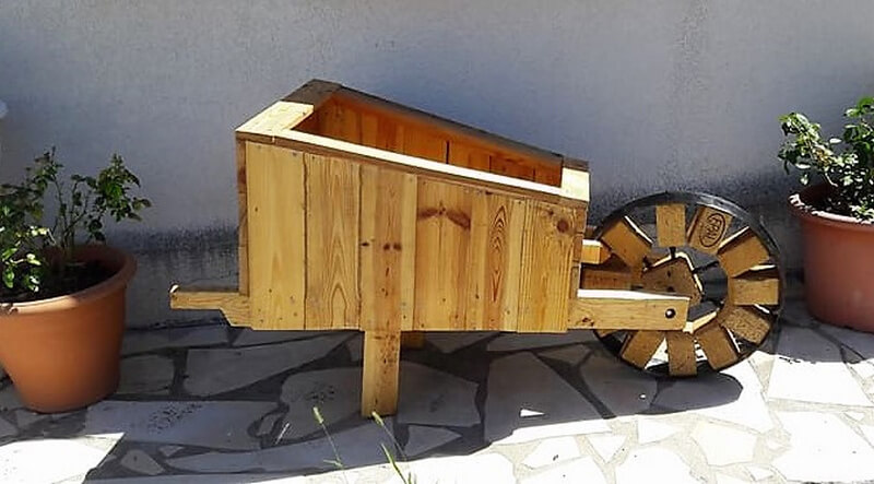 pallets wooden garden art craft