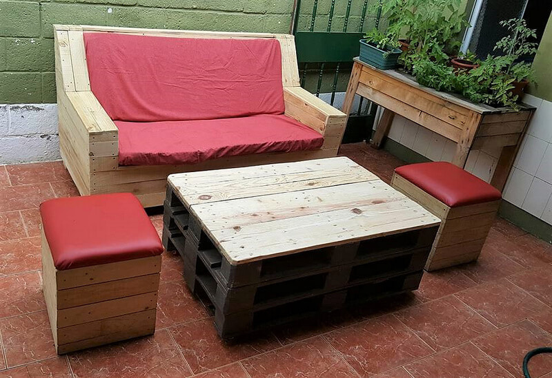 pallets wooden patio furniture