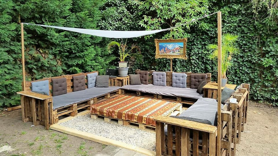 pallet outdoor furiture deck