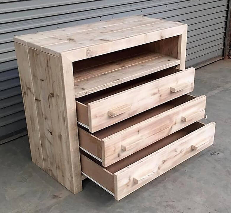 pallets drawers chest