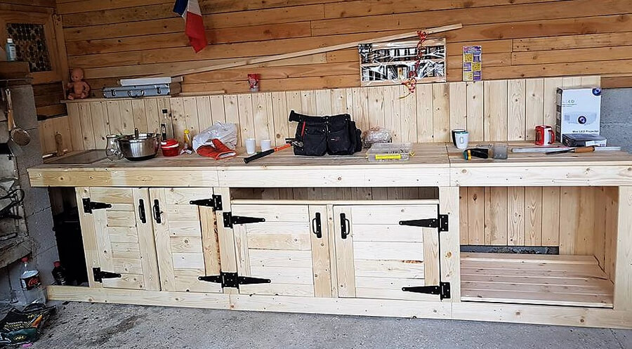 repurposed pallets kitchen