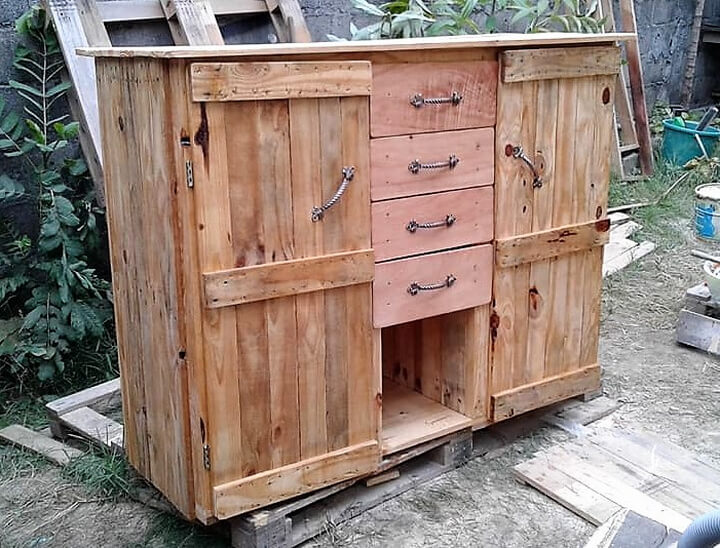 diy pallet tv stand idea