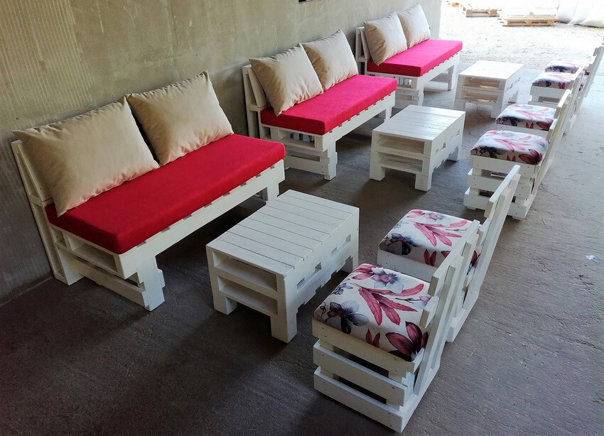 wooden pallets furniture