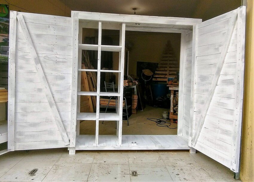 recycled pallet closet project 2