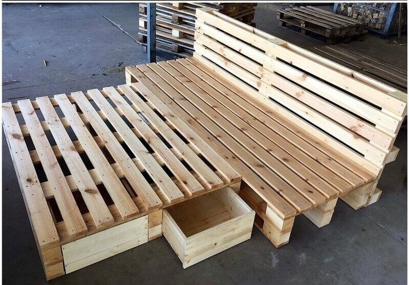 wood-pallet-bed-idea